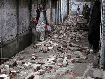 Жертв землетрясения в Афганистане уже более 340 фото