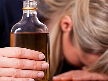 26-летняя мать найденного мертвым младенца была пьяна - милиция фото