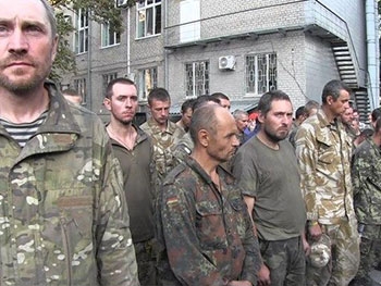 Украина выкупает пленных у боевиков за $5-10 тыс. – нардеп фото