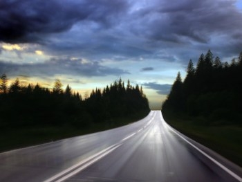 В Одесской области люди перекрыли трассу фото