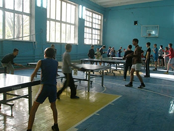 Теннисисты клуба ТОРs - лидеры открытого турнира по настольному теннису фото