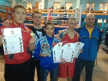 Мелитопольские боксеры успешно прошли отбор на чемпионат Украины фото