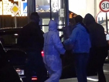 В Кельне неизвестные расстреляли посетителей ресторана фото