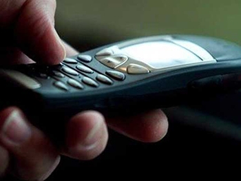 Мошенник угодил в тюрьму из-за дешевого телефона фото