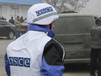Боевики пропустили ОБСЕ в Горловку фото