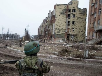 Жители Донецка жалуются на безработицу и мародерство фото