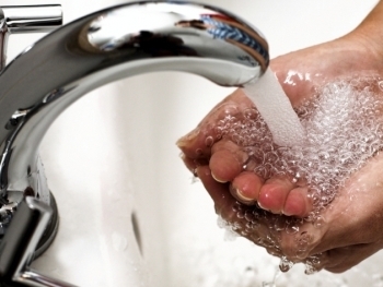 В Запорожье отозвали решение о тарифе на воду фото