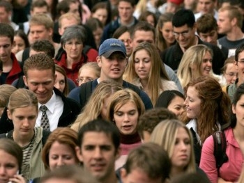 Население Земли составило почти 7,3 млрд человек фото