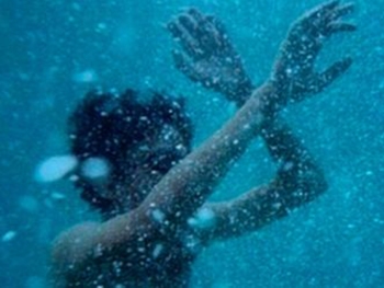 Тело 7-летнего мальчика выловили из реки фото