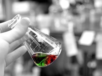 В Запорожье прикрыли нарколабораторию фото