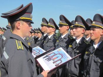 Правоохранители отрабатывают данные на 24 белорусов, воевавших на Донбассе фото