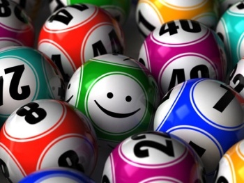 Во Франции сирийский беженец выиграл миллион евро фото