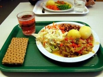 Как будут питаться школьники в Запорожской области фото