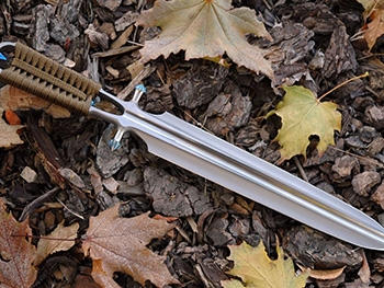 Рожденный в рубашке от заточки не погибнет фото