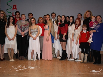 В Мелитопольском стройцентре пробуждали в душах студентов ангелов добра фото