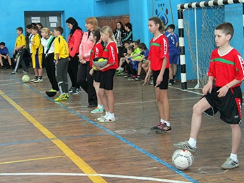 Олiмпiйське лелеченя: команда гимназии-10 в пятерке сильнейших фото