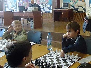Мелитопольские шахматисты достойно выступили на чемпионате Запорожской области фото