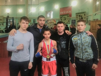 Мелитопольские боксеры завоевали путевку на чемпионат Украины фото