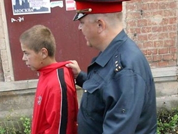 За насилие в семье ответит подросток фото