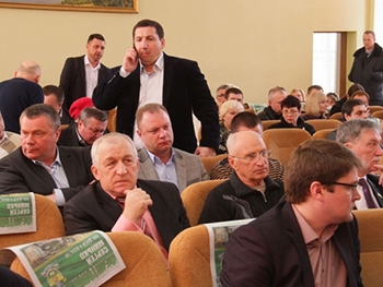 Как проходит сессия горсовета (ТЕКСТОВАЯ ТРАНСЛЯЦИЯ) фото