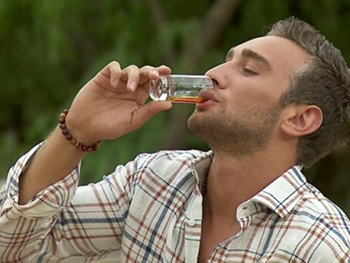 Холостяк 6 сезон: Иракли и девушек ожидает самая скандальная неделя фото