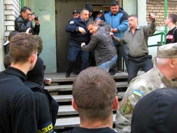 Василий Волга решил не ехать в Мелитополь после потасовки в Запорожье фото