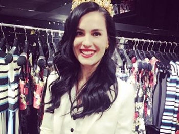 Маша Ефросинина произвела фурор в мини за 900 долларов  фото