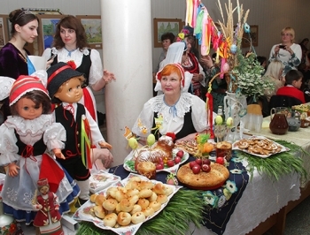 Интеркультурная Пасха в Мелитополе: ярко, вкусно, радушно, познавательно фото