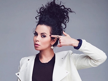 День рождения Насти Каменских: ТОП-7 детских фото именинницы фото