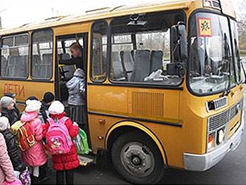 Дорожная полиция берется проверять пассажирские автобусы фото