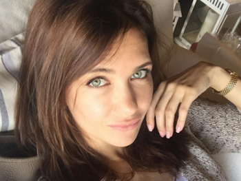 Екатерина Климова обнажилась у бассейна фото