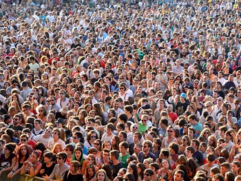 Социологи подсчитали население Земли - нас 7 млрд 44 млн фото