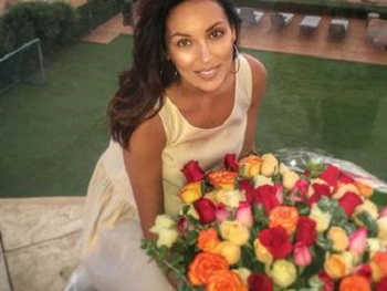 Беременная Алсу призналась мужу в любви фото