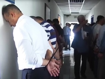 Мэр Стамбула пообещал создать отдельное кладбище для участников путча фото