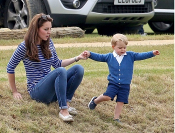 Принц Джордж получил почетный титул иконы детской моды фото