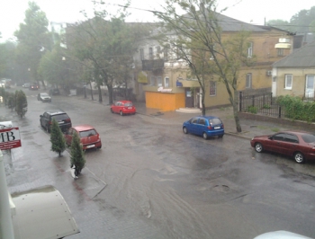 За девять часов в городе выпало больше месячной нормы осадков фото
