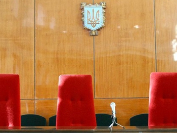 Из-за увольнения двух судей около ста дел рассмотрят заново фото