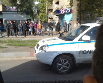 На Новом Мелитополе массовая драка с участием маршрутчика фото