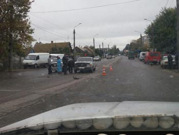 На Новом Мелитополе не поделили дорогу две Волги фото