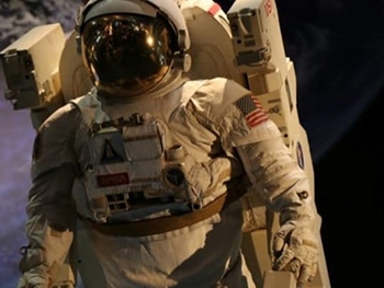 Астронавт поделился мнением о вкусе переработанной мочи фото