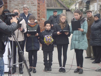 Мелитопольцы почтили память летчика-истребителя Амет-Хана Султана  фото