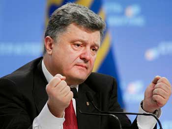 Порошенко ответил на вопрос о военном ударе по России: видео фото