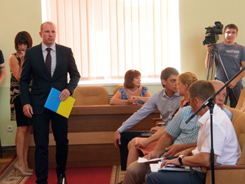 Мелитопольский суд лишил Сергея Минько целого года полномочий фото
