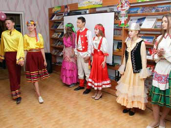 На шаг ближе. В мелитопольском селе открыли украино-польский  центр фото