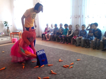 Дошкольников Мелитополя учат быть осторожными и самостоятельными фото