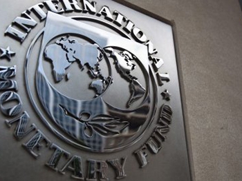 Украина пока не может отказаться от кредитов МВФ: председатель совета Нацбанка фото