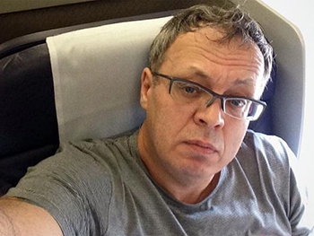 Ведущий радиостанции Серебряный дождь попытался покончить с собой в прямом эфире фото