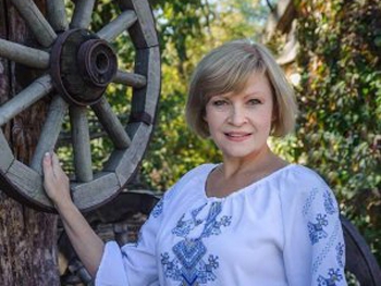 Запорожский губернатор подал в суд на активистку Евромайдана фото