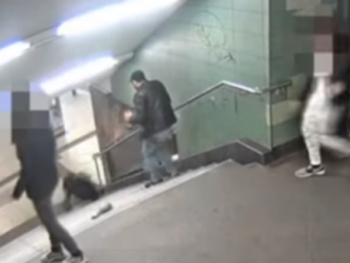 В Германии продолжаются нападения неизвестных арабской внешности на женщин  фото