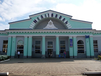 Укрзалізниця принимает предложения по изменению графика движения поездов от пассажиров фото